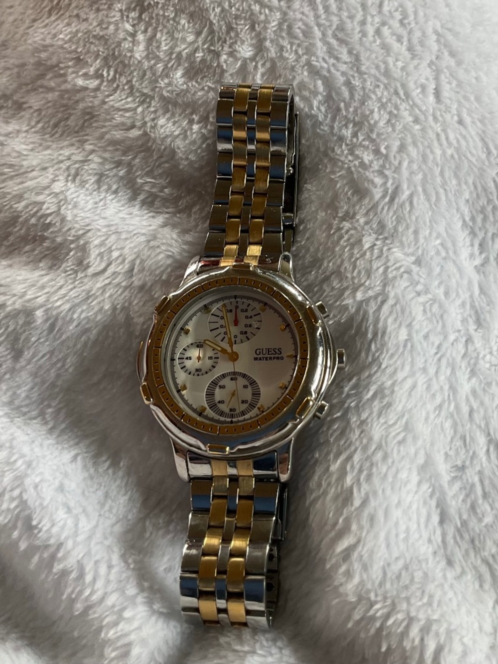 Guess Watch